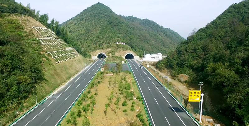 宁千高速梅林隧道